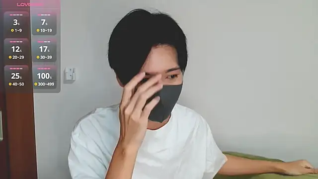 Snapshot of itsme_LEON chatting on 09-16-25, 01:23 itsme LEON online show from 09-16-25, 01:23