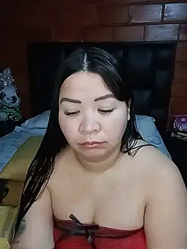Snapshot of Chantal_lopez chatting on 06-18-26, 09:53 Chantal lopez online show from 06-18-26, 09:53