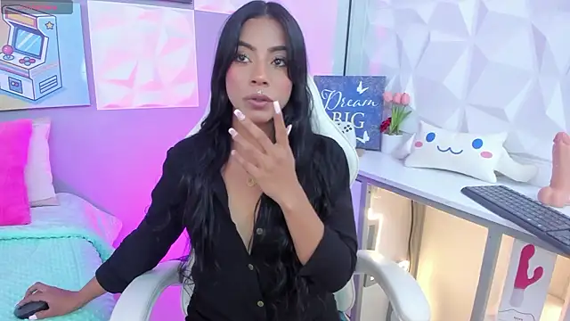 Amber villalobos  online show from 03-24-26, 04:12