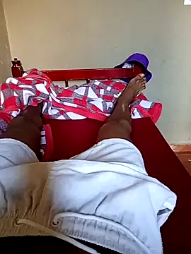 Douglas202424 online show from 04-24-26, 06:21