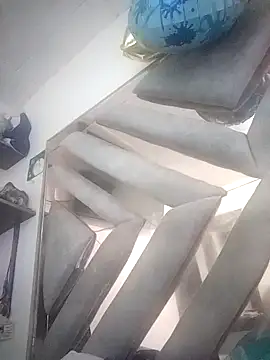 naughty-sharlot online show from 12-18-25, 09:51