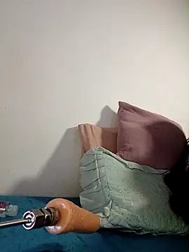 Kim 19 online show from 04-18-26, 10:10