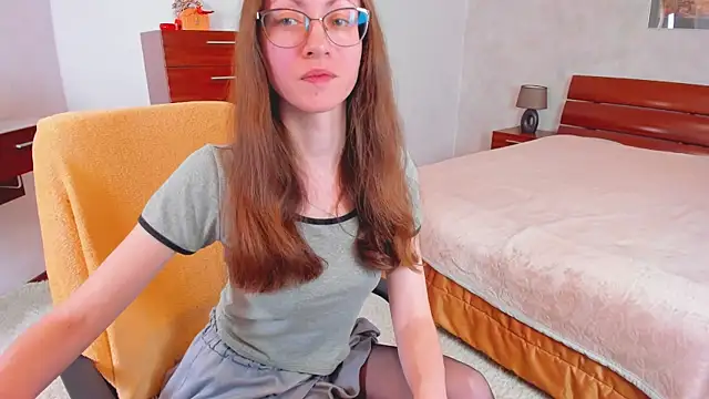 Snapshot of Pantyhose_Mila chatting on 04-30-26, 08:05 Pantyhose Mila online show from 04-30-26, 08:05