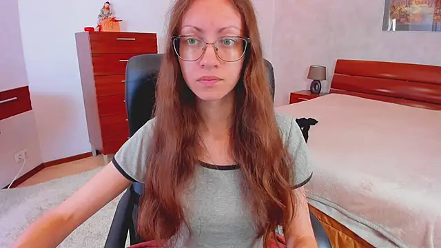 Pantyhose Mila online show from 10-19-25, 07:05