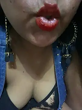 Tameesh sexy mistress online show from 02-12-26, 06:07