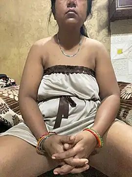 Snapshot of Tameesh_sexy_mistress chatting on 07-11-26, 06:13 Tameesh sexy mistress online show from 07-11-26, 06:13