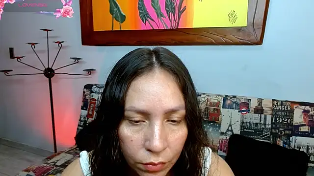 Snapshot of naihroby chatting on 09-27-25, 08:59 naihroby online show from 09-27-25, 08:59
