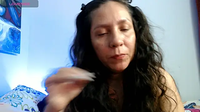 Snapshot of naihroby chatting on 10-22-25, 03:50 naihroby online show from 10-22-25, 03:50