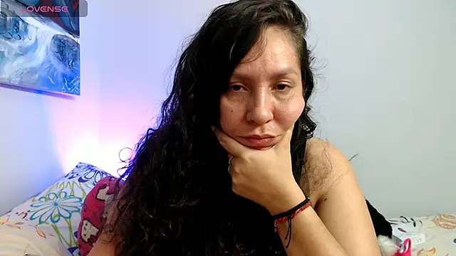 Snapshot of naihroby chatting on 10-23-25, 05:06 naihroby online show from 10-23-25, 05:06