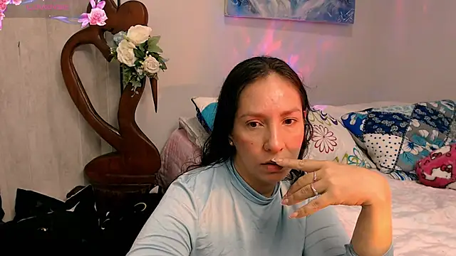 Snapshot of naihroby chatting on 07-24-26, 12:50 naihroby online show from 07-24-26, 12:50