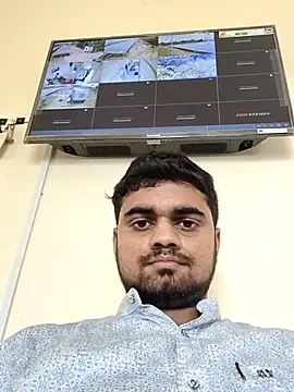 Ishan003 online show from 04-23-26, 05:36
