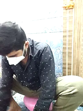 Ishan003 online show from 11-20-25, 02:40