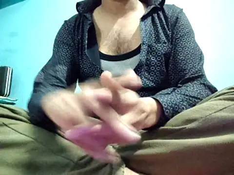 Ishan003 online show from 10-30-25, 07:39