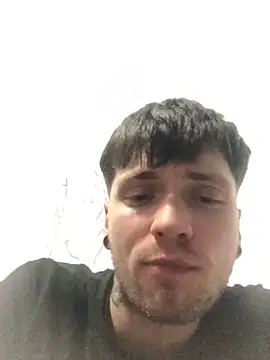 Snapshot of Skuty24 chatting on 11-23-25, 04:50 Skuty24 online show from 11-23-25, 04:50