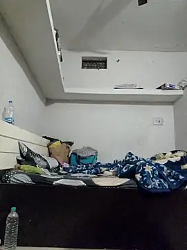 Snapshot of Priya_Strip chatting on 11-10-25, 05:40 Priya Strip online show from 11-10-25, 05:40