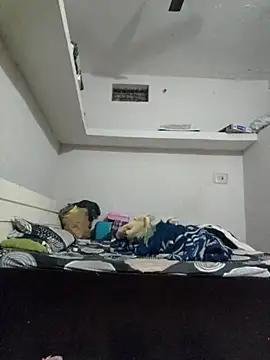 Snapshot of Priya_Strip chatting on 12-03-25, 11:53 Priya Strip online show from 12-03-25, 11:53