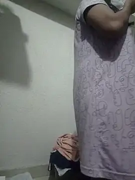 Snapshot of Priya_Strip chatting on 10-22-25, 09:09 Priya Strip online show from 10-22-25, 09:09