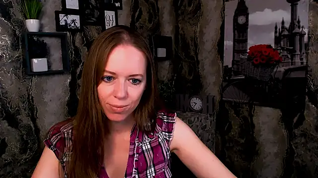 Snapshot of GloriaSi_ chatting on 06-30-26, 02:55 GloriaSi online show from 06-30-26, 02:55