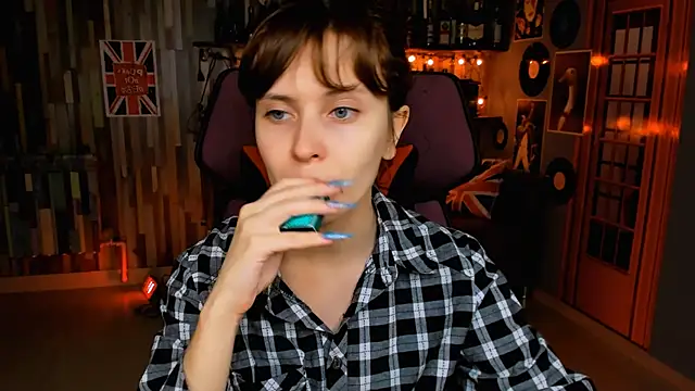 LolaAsmus online show from 11-05-25, 09:12