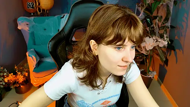 LolaAsmus online show from 10-22-25, 05:40