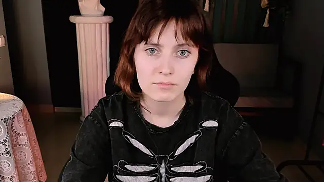 LolaAsmus online show from 03-18-25, 04:39