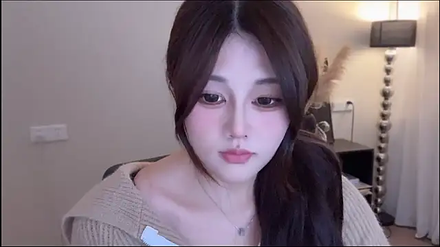 Strawberrybabyy1 online show from 11-28-25, 02:17