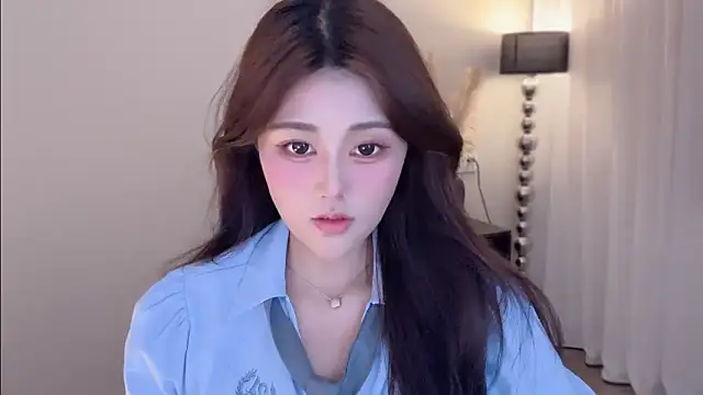 Strawberrybabyy1 online show from 10-15-25, 03:31