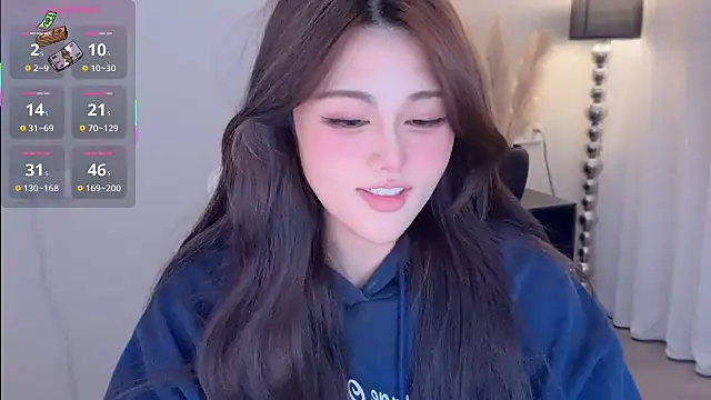 Strawberrybabyy1 online show from 10-24-25, 03:11