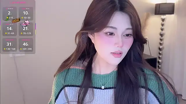 Strawberrybabyy1 online show from 10-22-25, 03:00