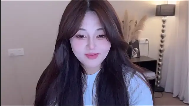 Strawberrybabyy1 online show from 11-30-25, 03:46