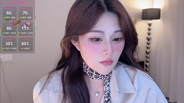 Strawberrybabyy1 online show from 10-20-25, 11:22