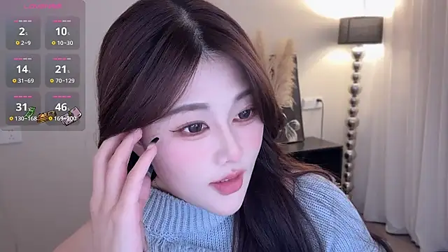 Strawberrybabyy1 online show from 11-18-25, 11:46