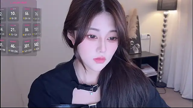 Strawberrybabyy1 online show from 11-20-25, 02:07