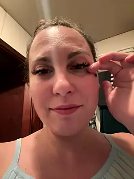 Yanacool007 online show from 10-30-25, 04:48