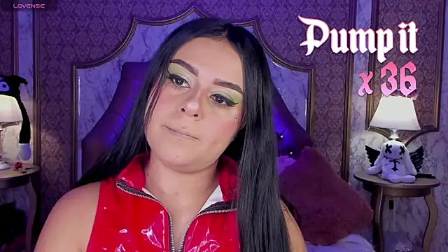 SoffiQueen online show from 04-16-26, 03:13