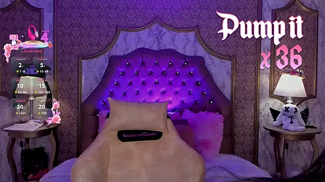 SoffiQueen online show from 04-28-26, 02:21