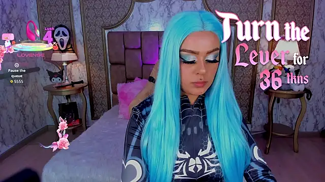 SoffiQueen online show from 10-13-25, 05:58