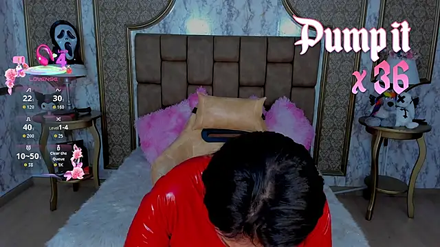 SoffiQueen online show from 10-27-25, 08:54