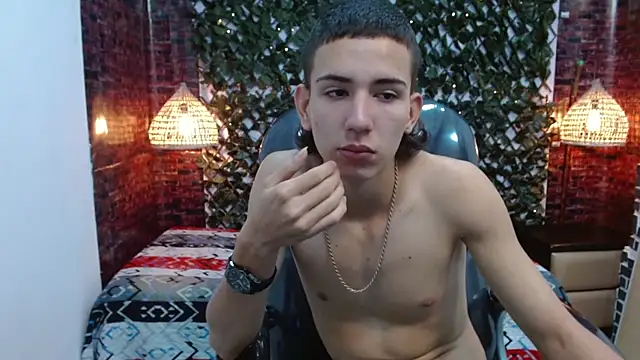 Snapshot of JackSwan18 chatting on 01-18-25, 12:57 JackSwan18 online show from 01-18-25, 12:57