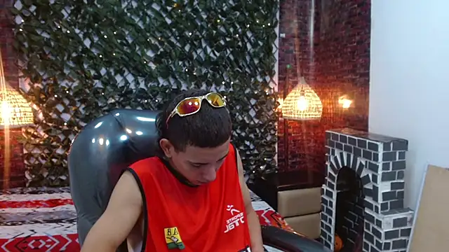 Snapshot of JackSwan18 chatting on 01-13-25, 12:56 JackSwan18 online show from 01-13-25, 12:56