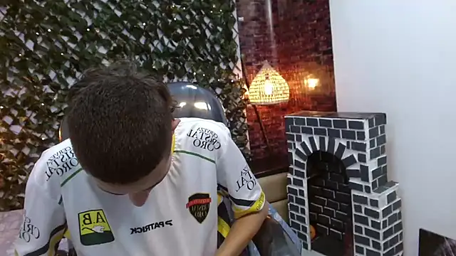 Snapshot of JackSwan18 chatting on 12-28-24, 01:38 JackSwan18 online show from 12-28-24, 01:38