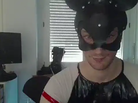 Angelbunn online show from 02-05-25, 01:11