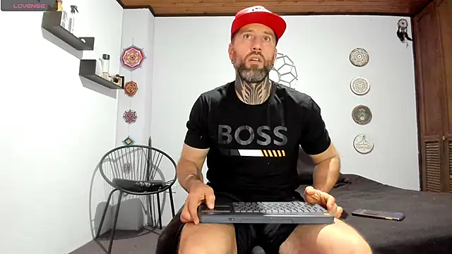 Antoniohot2024 online show from 11-04-25, 12:09