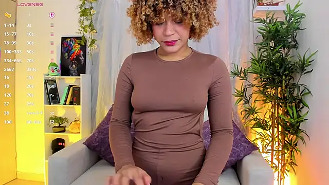 natty romanof 18 online show from 06-10-26, 01:12