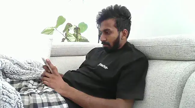 skinny  boy   online show from 12-12-24, 07:59