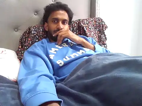 skinny  boy   online show from 03-02-26, 07:21