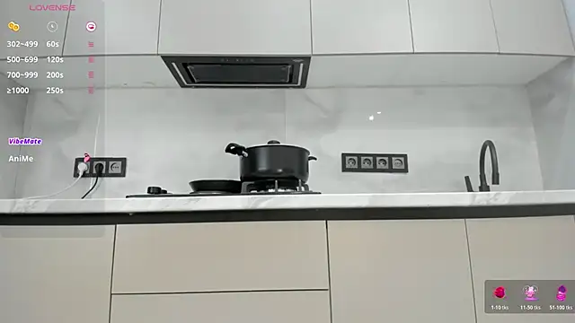 Mia Meow  online show from 03-18-26, 05:32