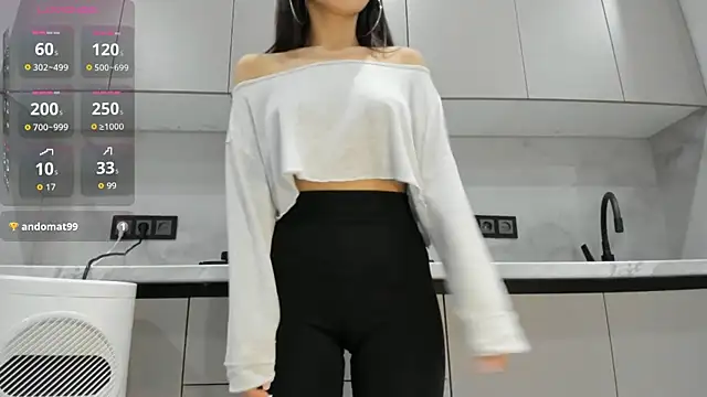 Mia Meow  online show from 10-29-25, 09:03