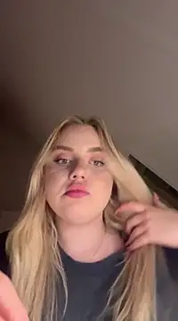 lwikaaa online show from 03-21-25, 08:18