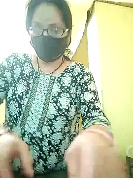 heenage online show from 02-25-25, 12:38